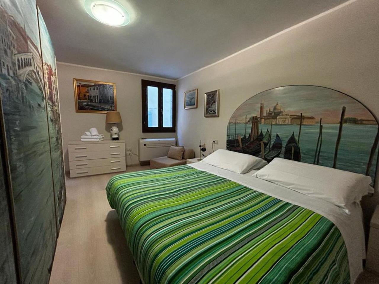 Grimaldi Apartments San Marco & Castello Венеция Экстерьер фото